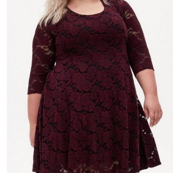 Torrid Lace Dress - Picture 1 of 12